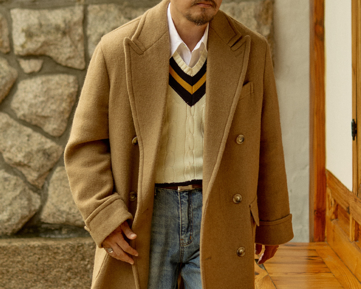 Renacts camel and wool polo coat representing Ivy Style heritage and modern Seoul Trad aesthetics