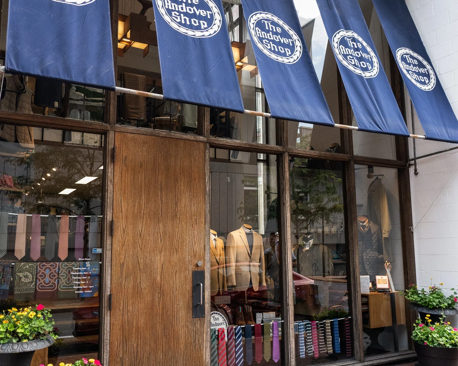 Andover Shop history: the 22 Holyoke Street Cambridge storefront, the Harvard Square menswear flagship Charlie Davidson opened in 1953