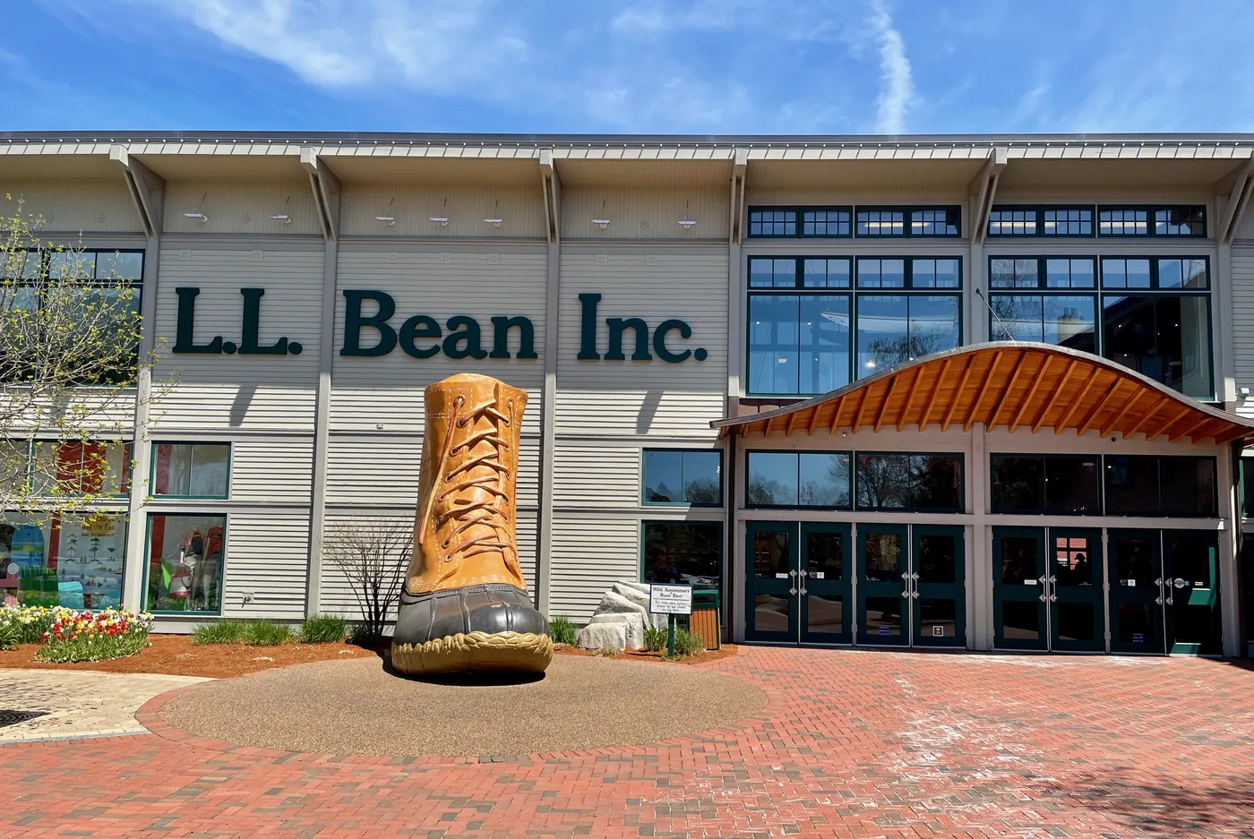 L.L. Bean flagship store entrance and oversized Bean Boot in Freeport, Maine — L.L. Bean history