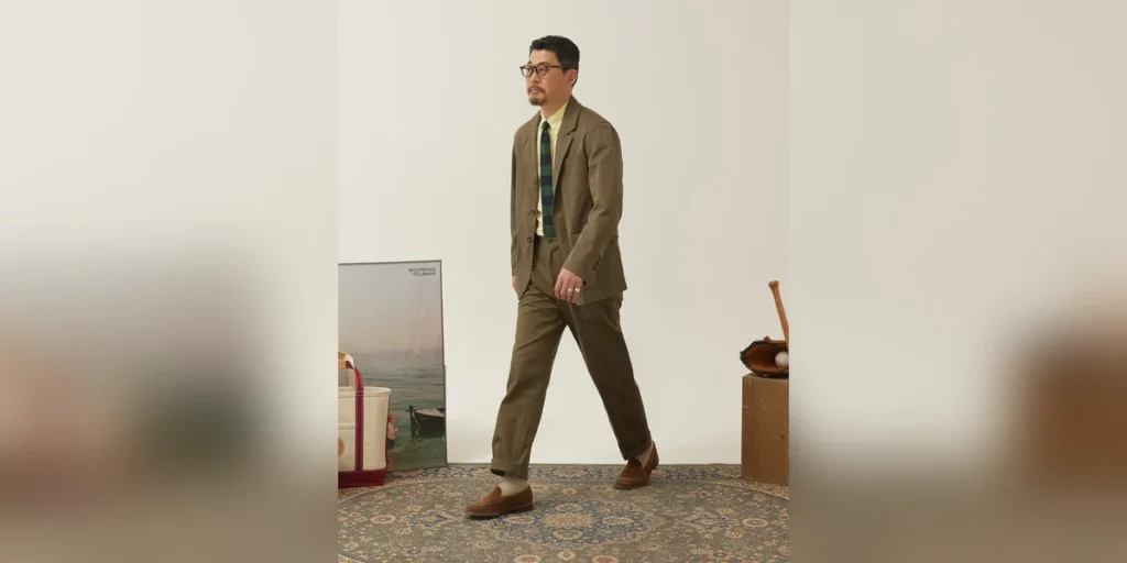 Blazer + Chinos: The Smart-Casual Formula That Always Works