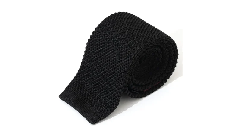 Knit Tie Guide: Weave, Width, and Why It Works