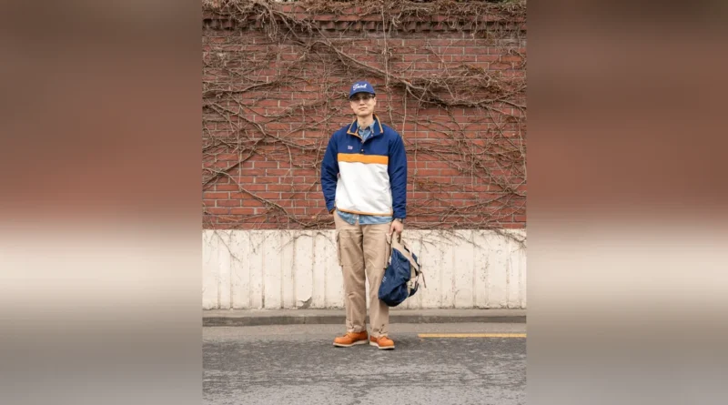 Military Anorak Outfit: Rugged Denim Layer Look