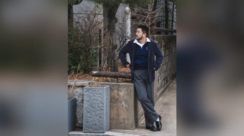 Rugby Collar Sweatshirt Outfit with Corduroy Blazer