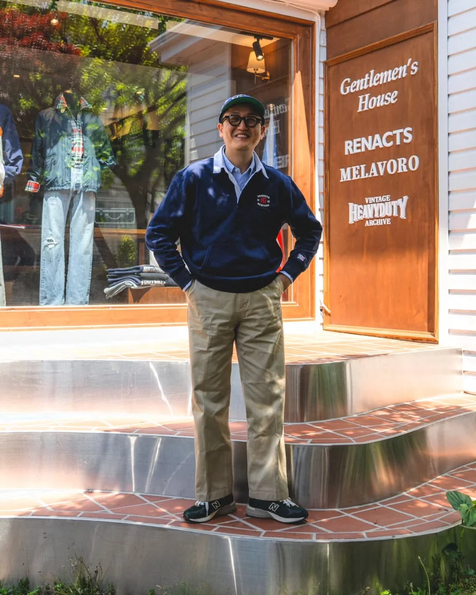 ivy league casual outfit - Ivy Style: Rugby Sweatshirt & Chino Look