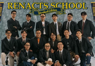Cinch-back chino outfit hero — Renacts School Yearbook Edition group portrait of Seoul Trad team in Ivy uniforms with blazers, OCBDs, knit ties, and Pipe Stem chinos