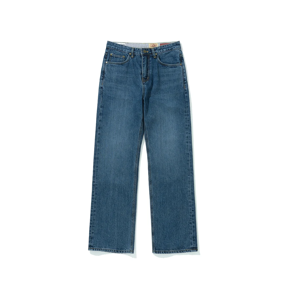 trad denim D.Blue Cat hero: Renacts Tailored Straight in dark blue with natural cat brush wash, vintage fade pattern visible at thigh and knee